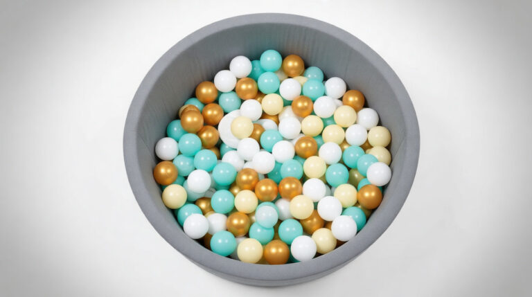 Piscine balle : l&rsquo;éveil sensoriel et moteur de votre enfant